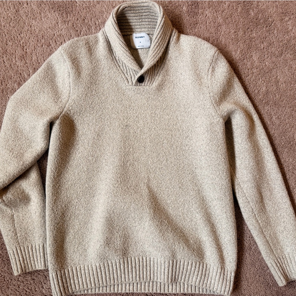 Old Navy Men's Tan Turtleneck Sweater